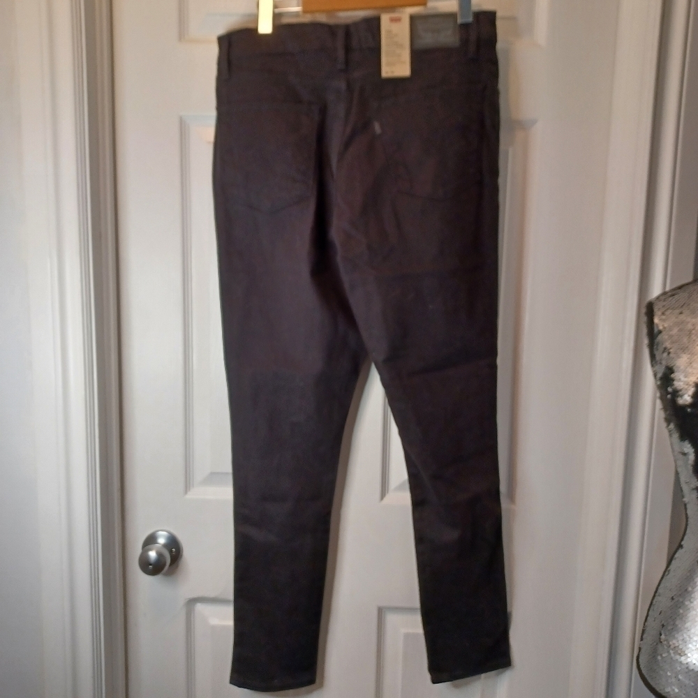 𝅺LEVI'S Jeans - Picture 10 of 13